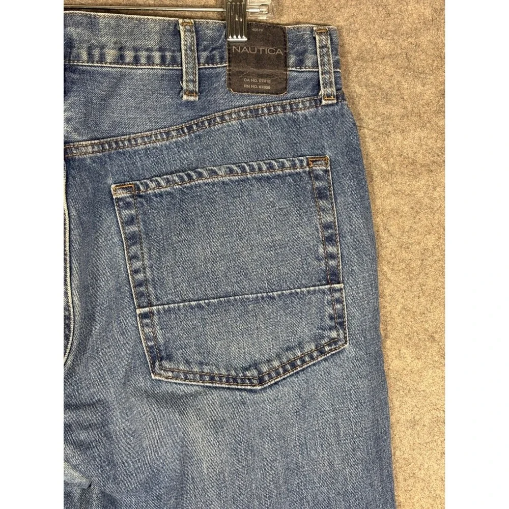 Nautica Mens Relaxed Fit Jeans Medium Wash Blue Denim 36x30‎ Straight Leg